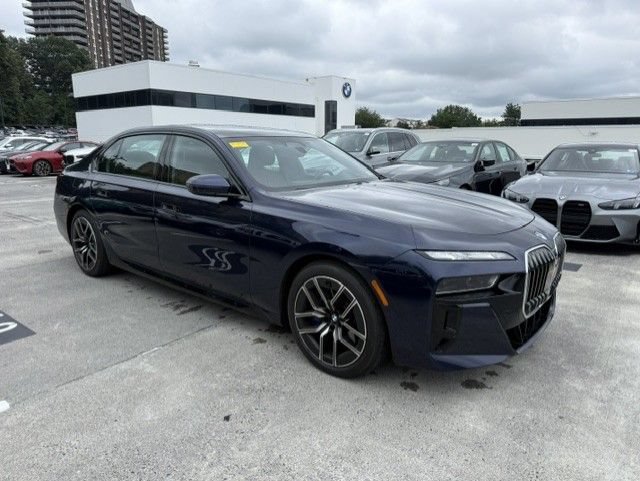 Used 2024 BMW 760i xDrive w/ Executive Package AWD/4WD image 2
