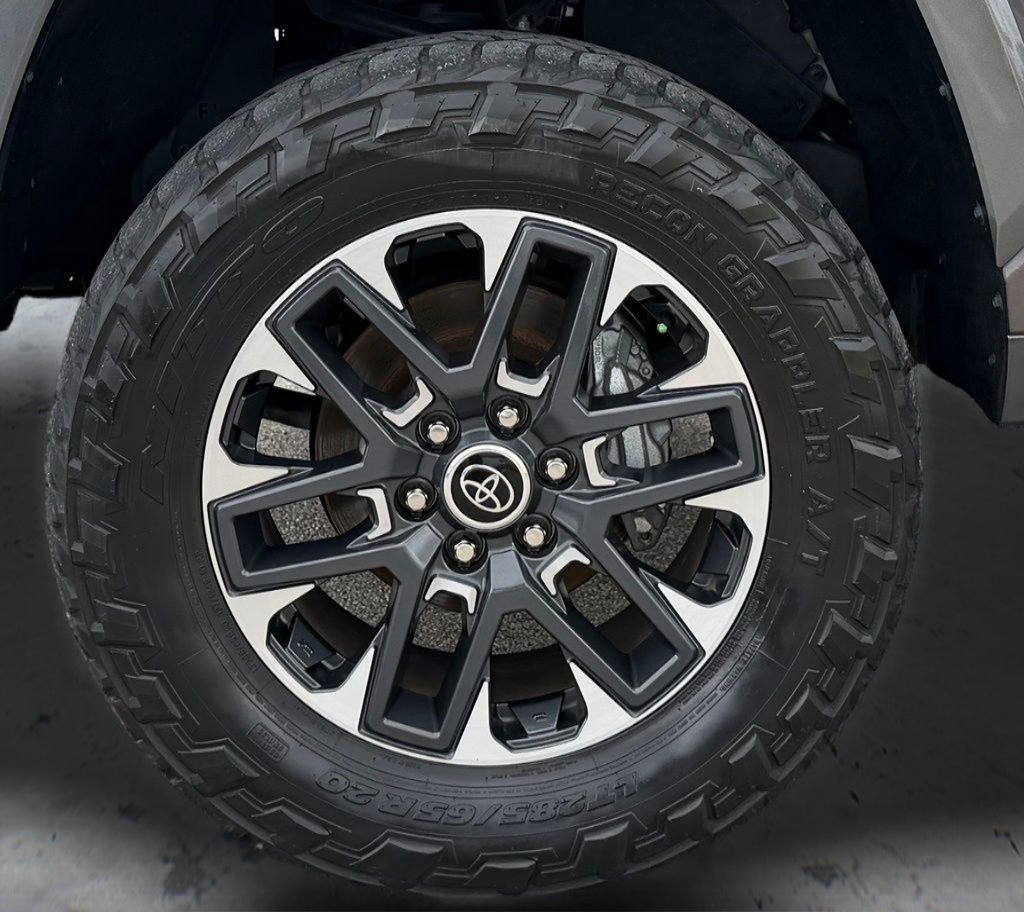 Used 2023 Toyota Tundra Limited w/ Power Package AWD/4WD image 35