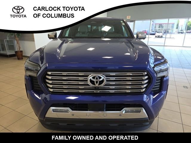 Used 2025 Toyota Tacoma Limited AWD/4WD image 4