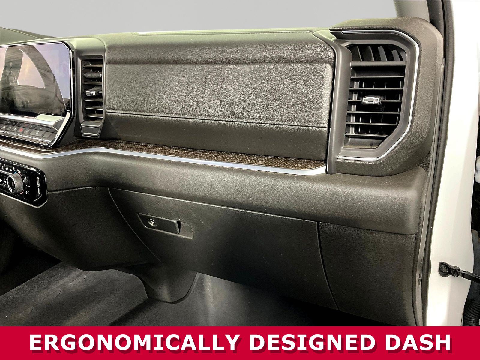 Used 2023 Chevrolet Silverado 1500 LT AWD/4WD image 26