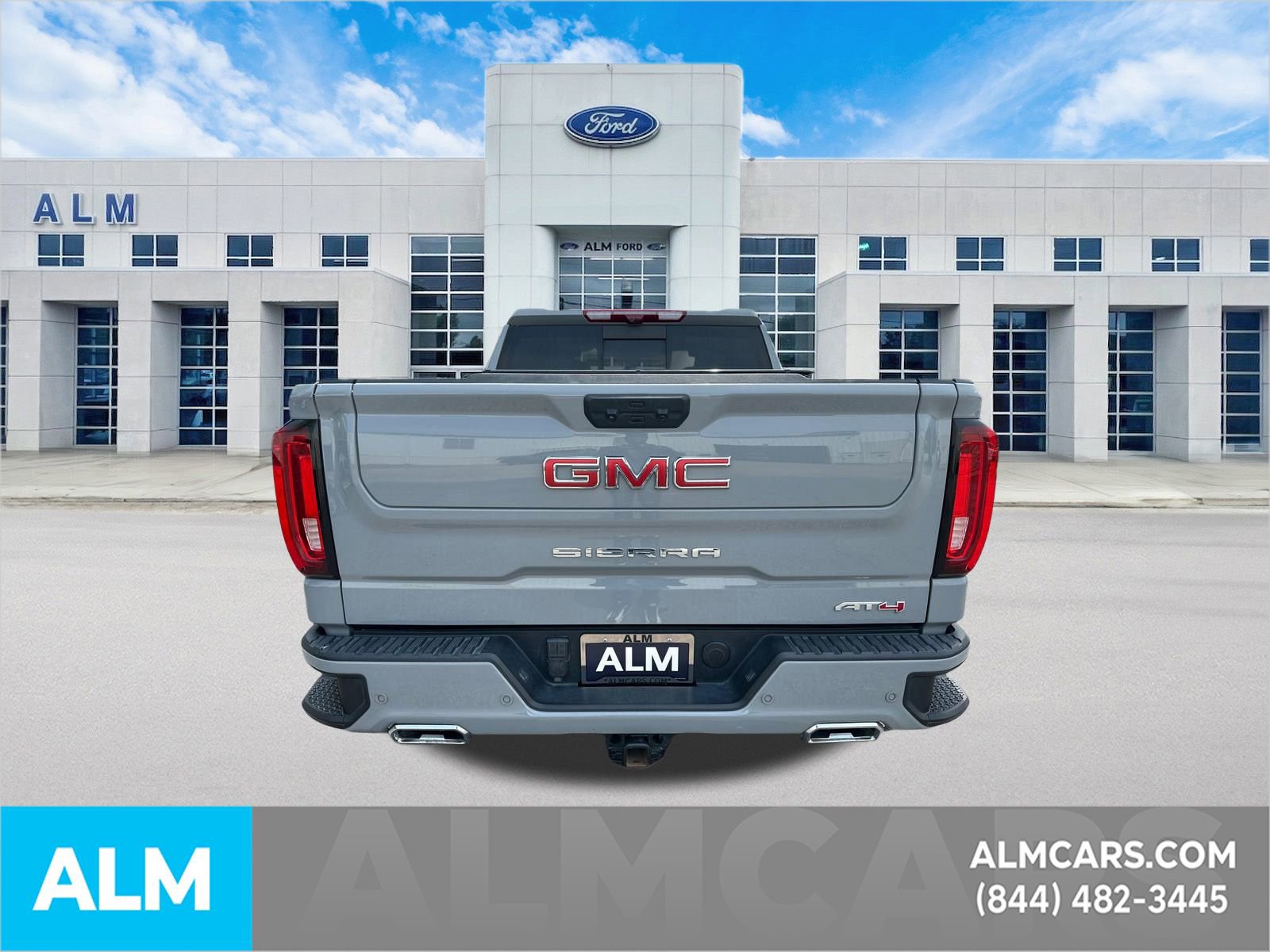 Used 2025 GMC Sierra 1500 AT4 w/ AT4 Premium Package AWD/4WD image 6
