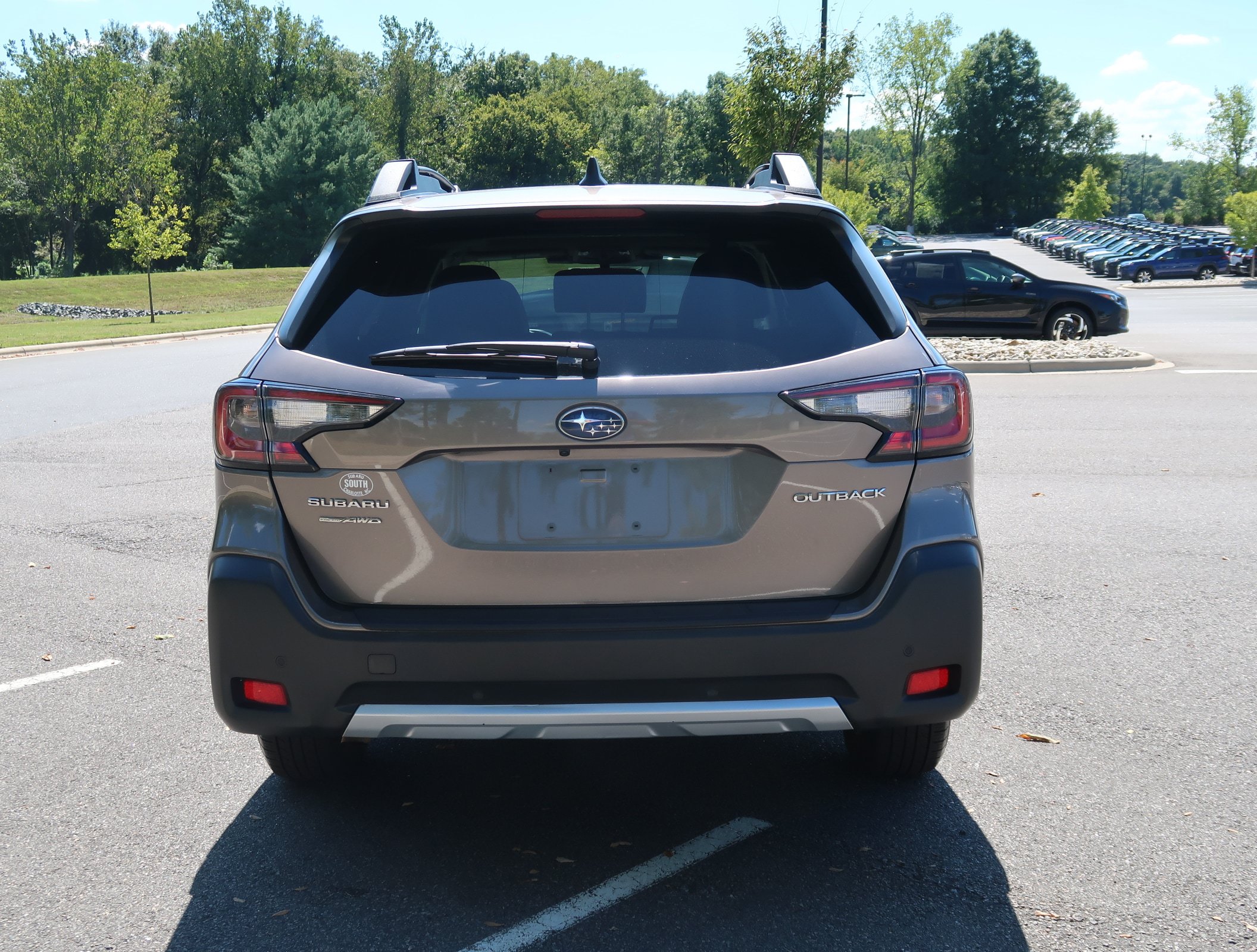 Used 2023 Subaru Outback Limited w/ Popular Package #2 AWD/4WD image 7