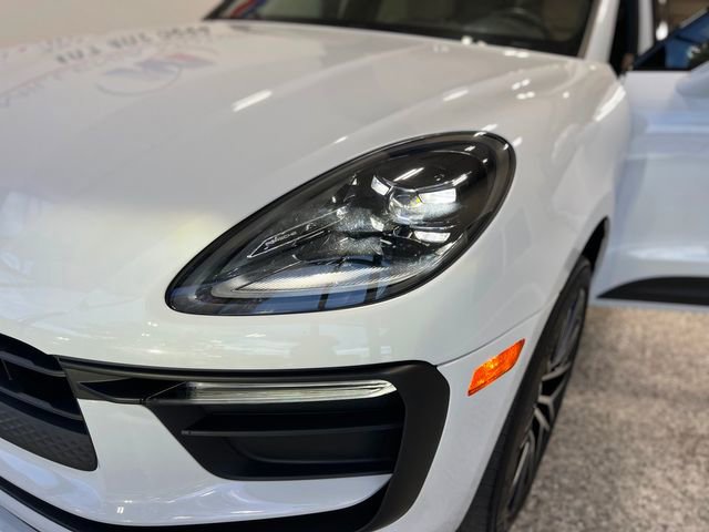 Used 2023 Porsche Macan Base image 51