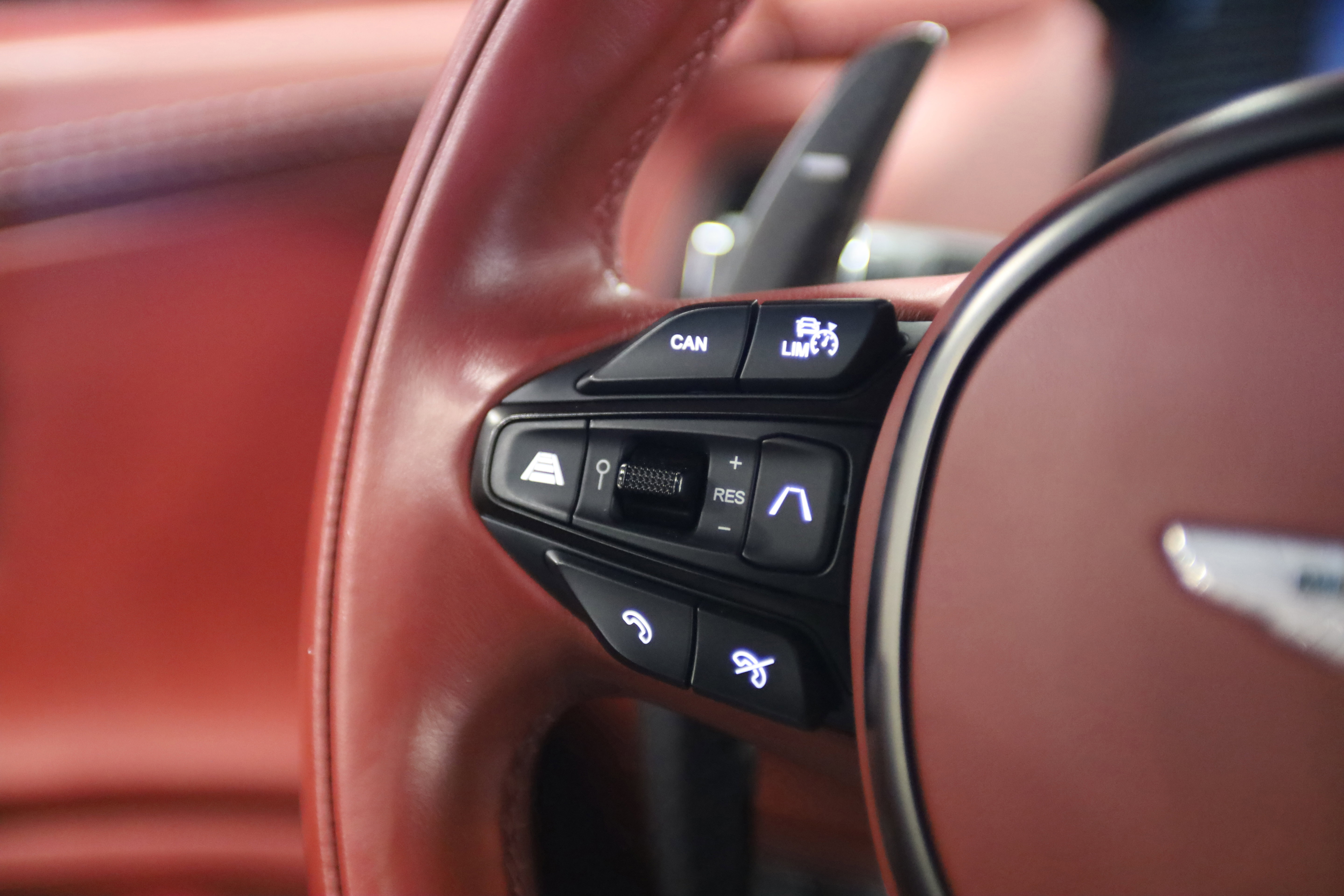 Used 2023 Aston Martin DBX 707 AWD/4WD image 23