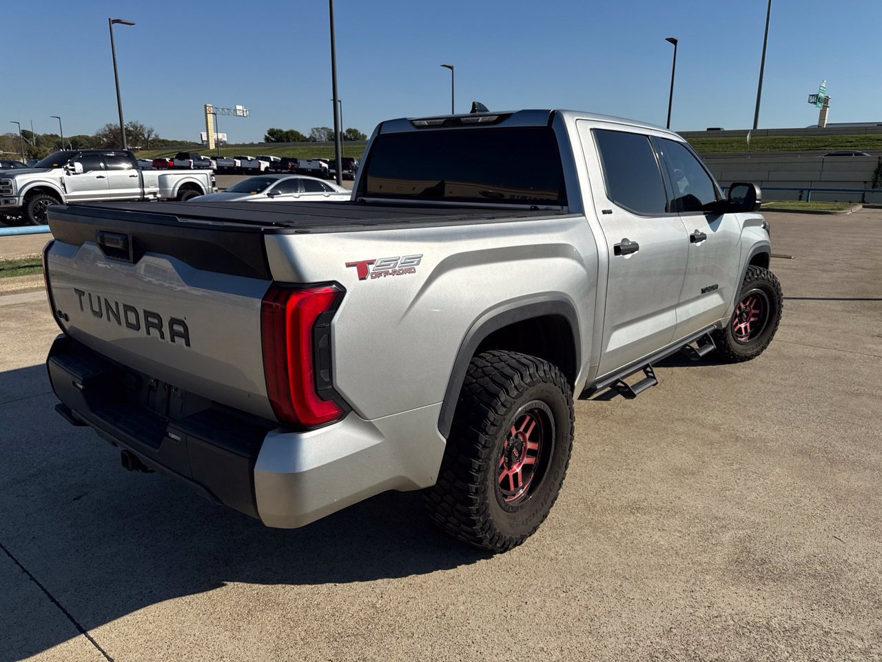Used 2022 Toyota Tundra SR5 AWD/4WD image 10