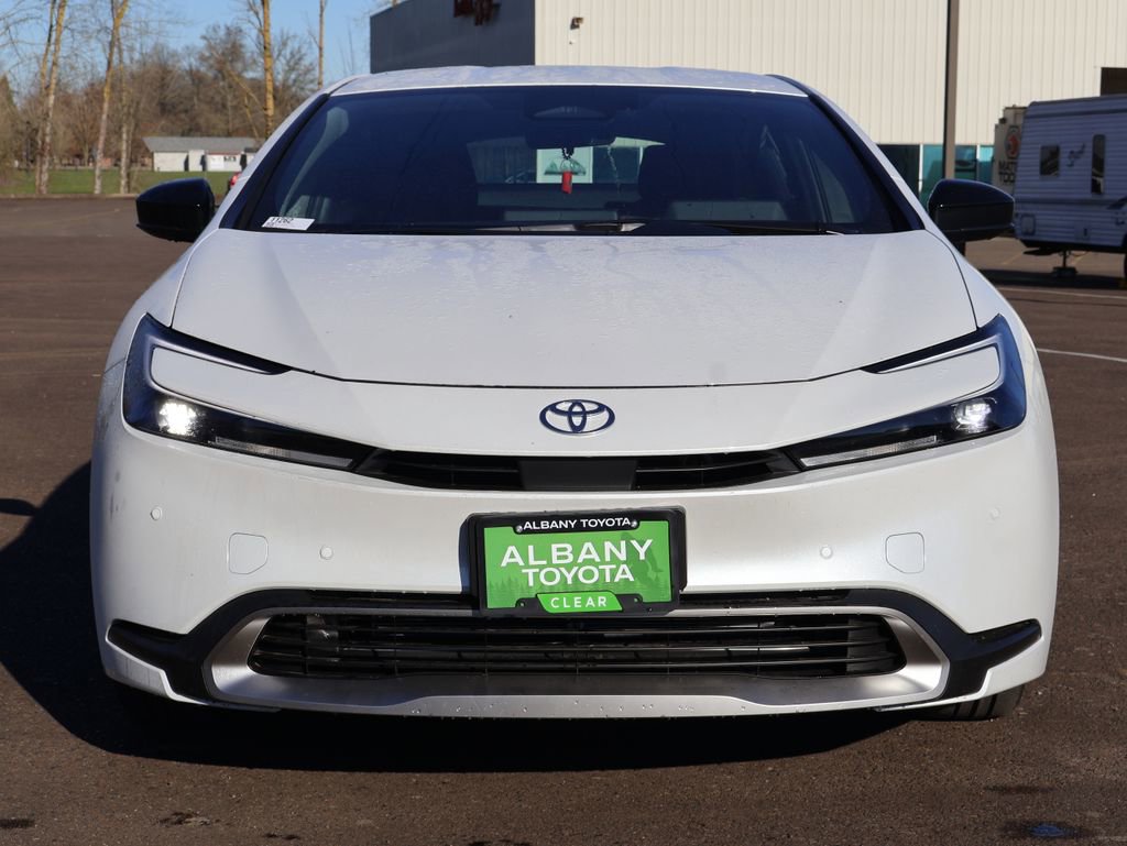 New 2026 Toyota Prius Plug-In Hybrid image 10