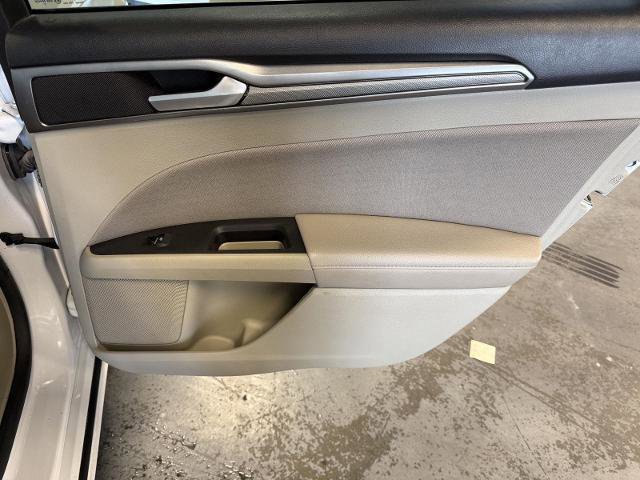 Certified 2020 Ford Fusion SE image 24