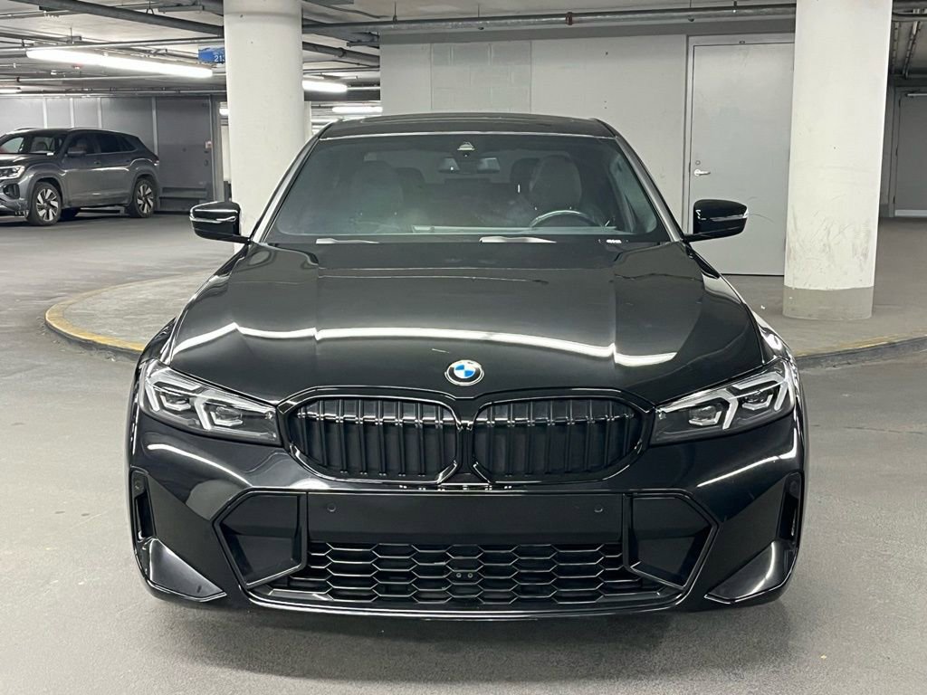 Used 2023 BMW 330i xDrive Sedan w/ M Sport Package image 31