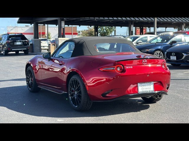 New 2026 MAZDA MX-5 Miata Club w/ Interior Package RWD image 6