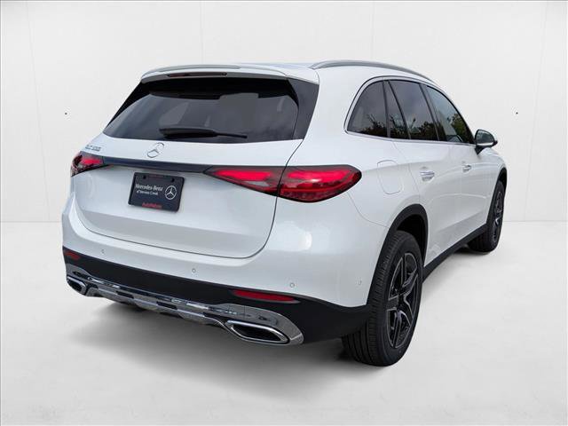 New 2026 Mercedes-Benz GLC 300 image 2