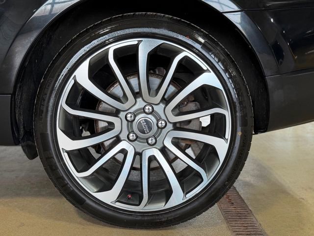 Used 2016 Land Rover Range Rover Sport SE image 39