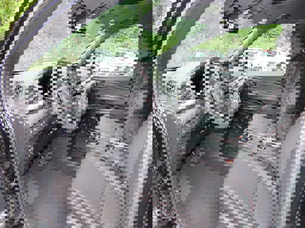 New 2026 Honda Odyssey Sport-L image 2