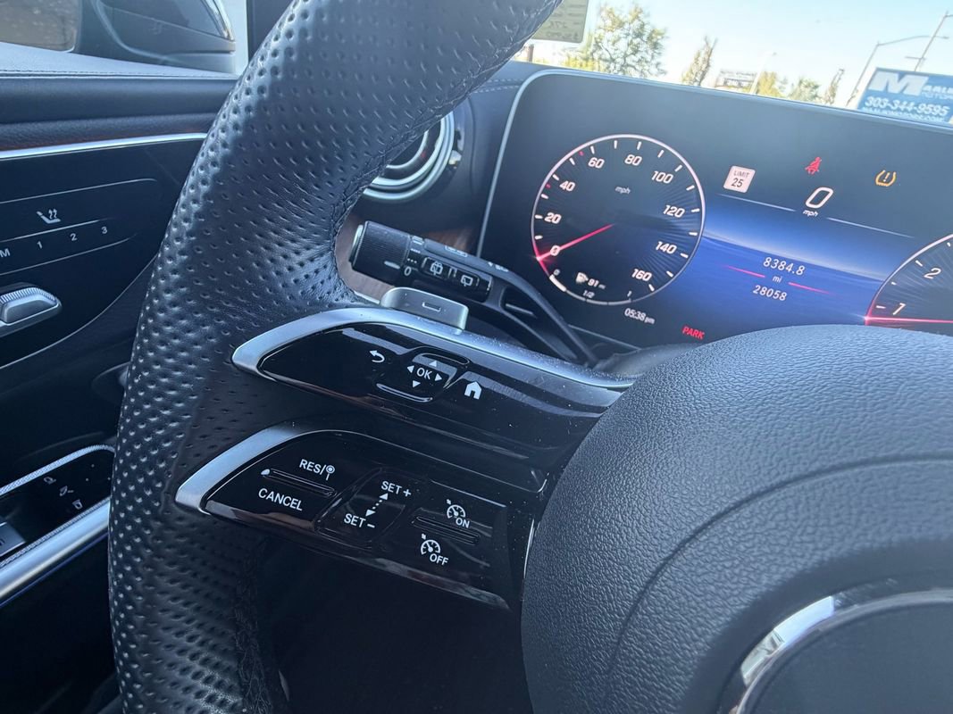 Used 2023 Mercedes-Benz GLC 300 4MATIC w/ AMG Line image 28