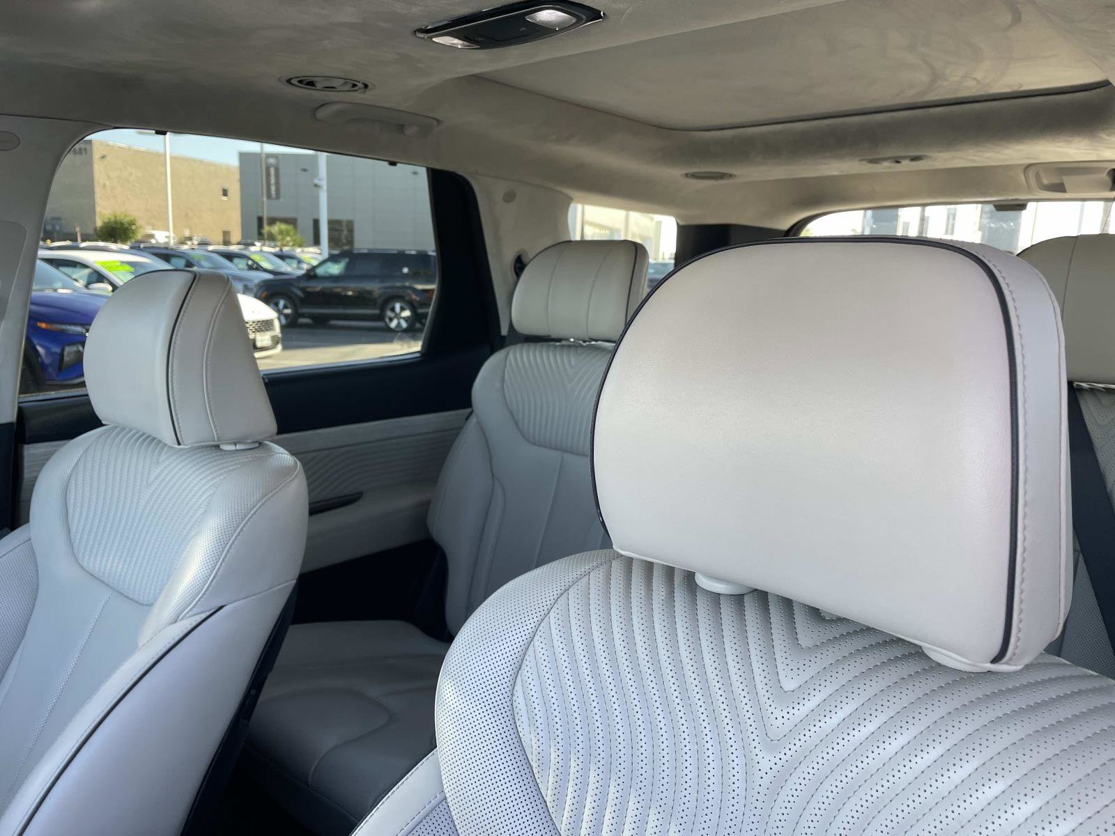 Used 2024 Hyundai Palisade Calligraphy image 23