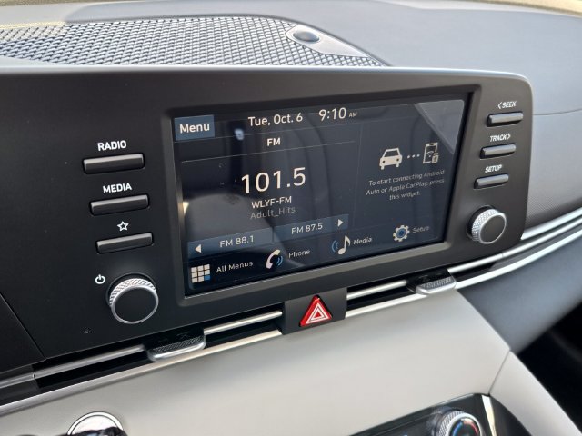 New 2026 Hyundai Elantra SEL Sport FWD image 9