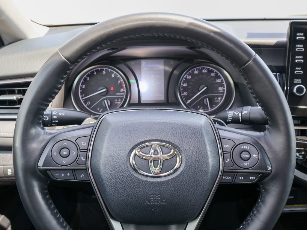 Used 2021 Toyota Camry SE w/ Cold Weather Package FWD image 16