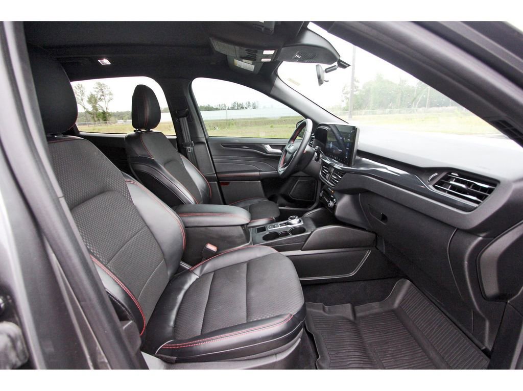 Used 2023 Ford Escape ST-Line w/ Tech Pack #1 image 28