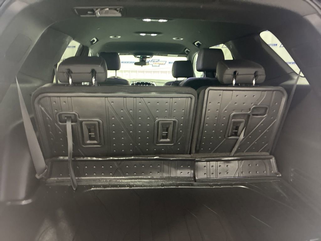 Used 2023 Chevrolet Traverse LT image 40