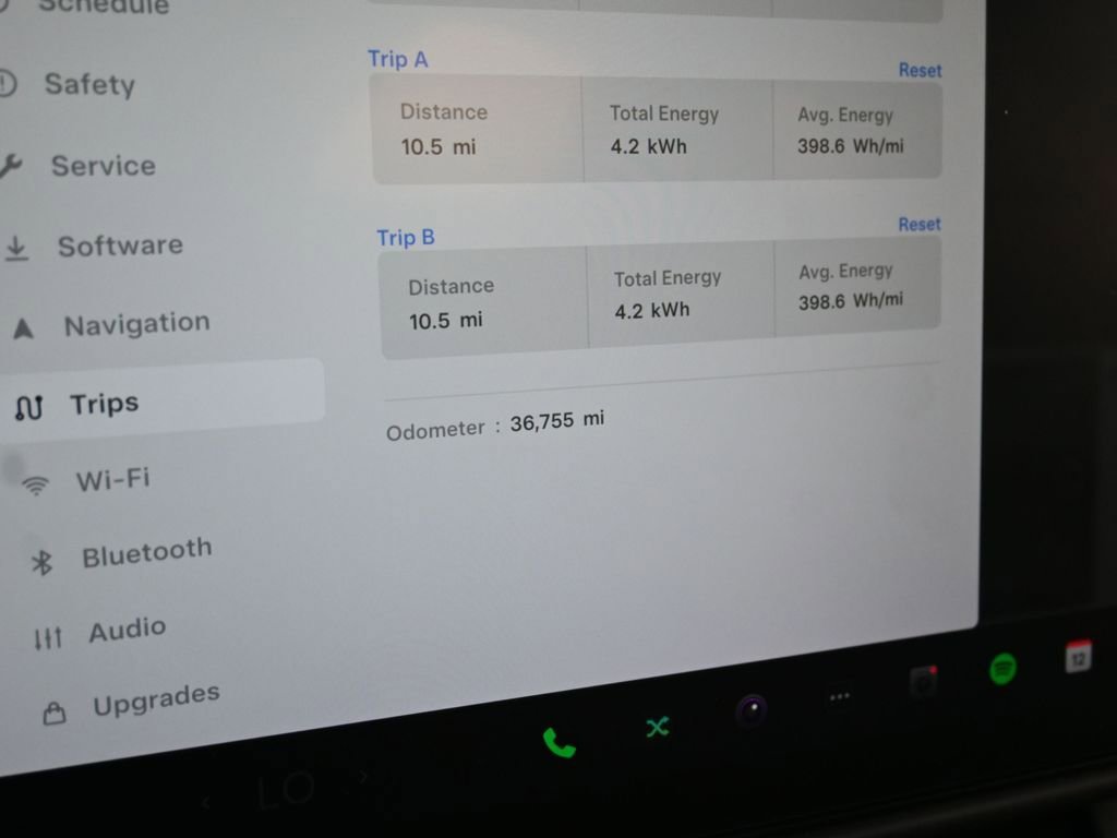 Used 2022 Tesla Model X image 10