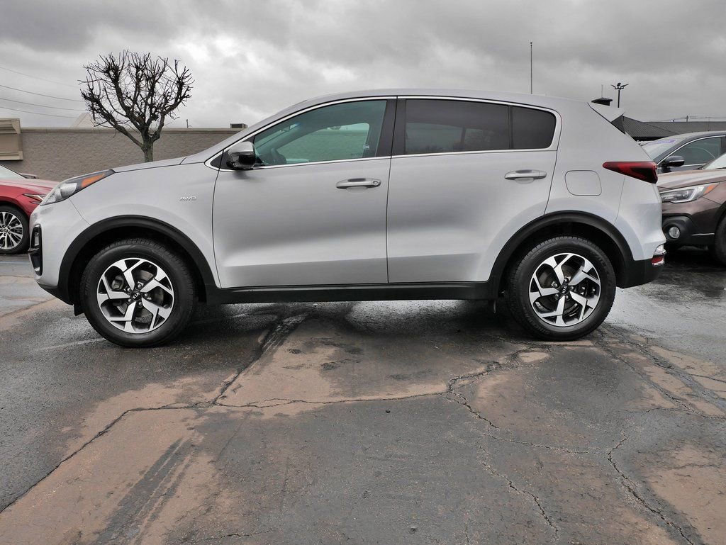 Used 2020 Kia Sportage LX w/ LX Popular Package image 4