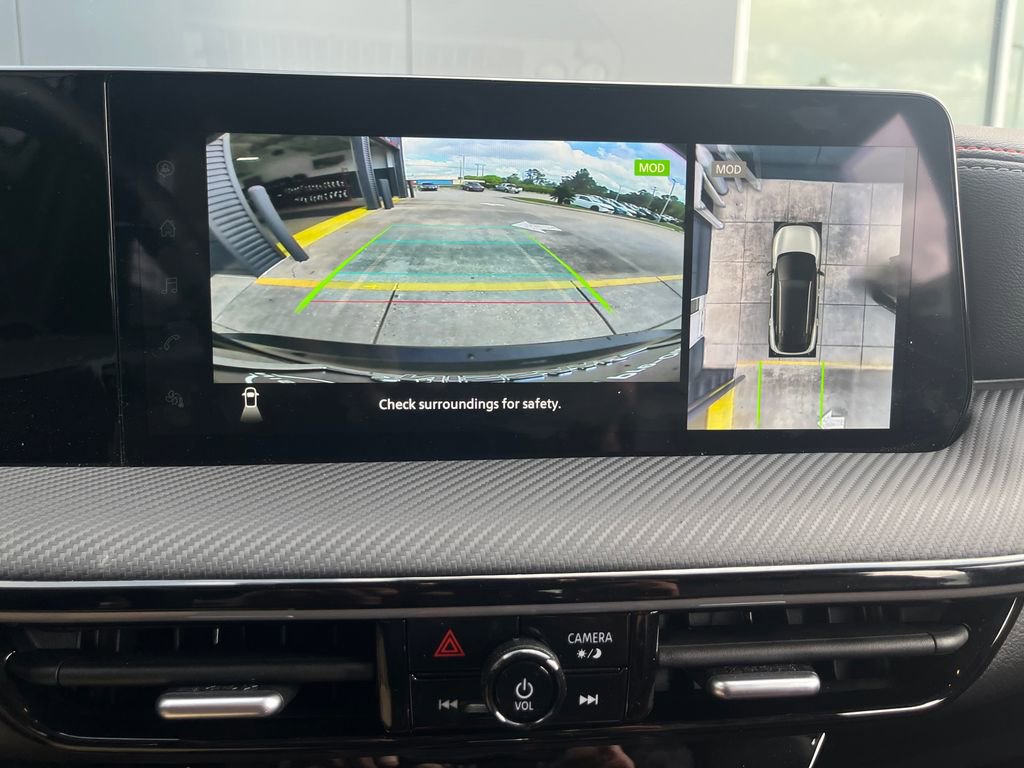 Certified 2025 Nissan Kicks SR w/ Illumination Package image 23