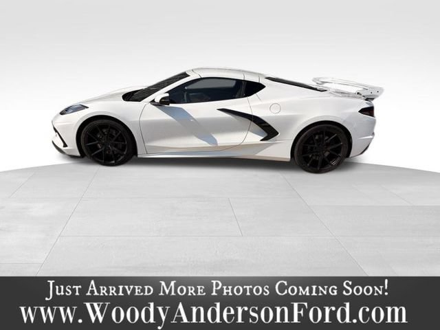 Used 2020 Chevrolet Corvette Stingray Preferred Cpe w/ 2LT Preferred Equipment Group RWD image 4