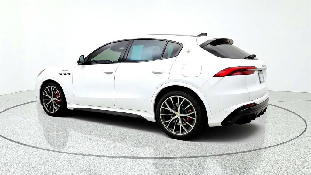 Used 2023 Maserati Grecale Trofeo AWD/4WD image 7