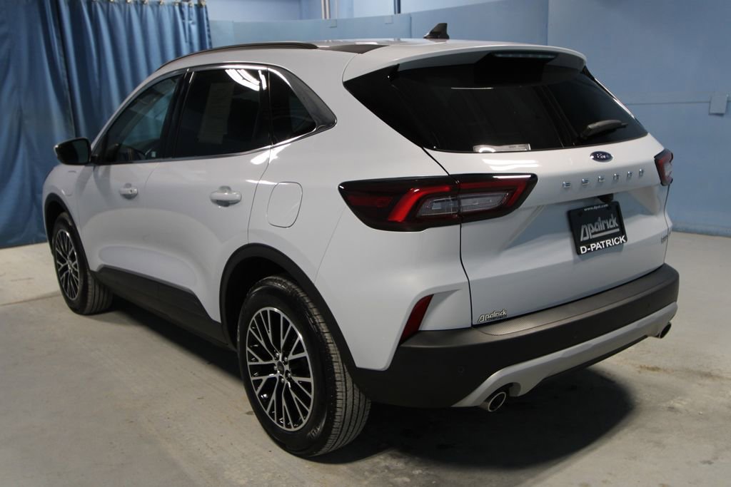 Used 2025 Ford Escape SE image 26