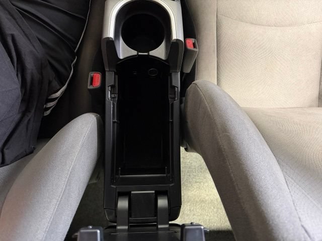 Used 2015 Toyota Prius Two FWD image 38