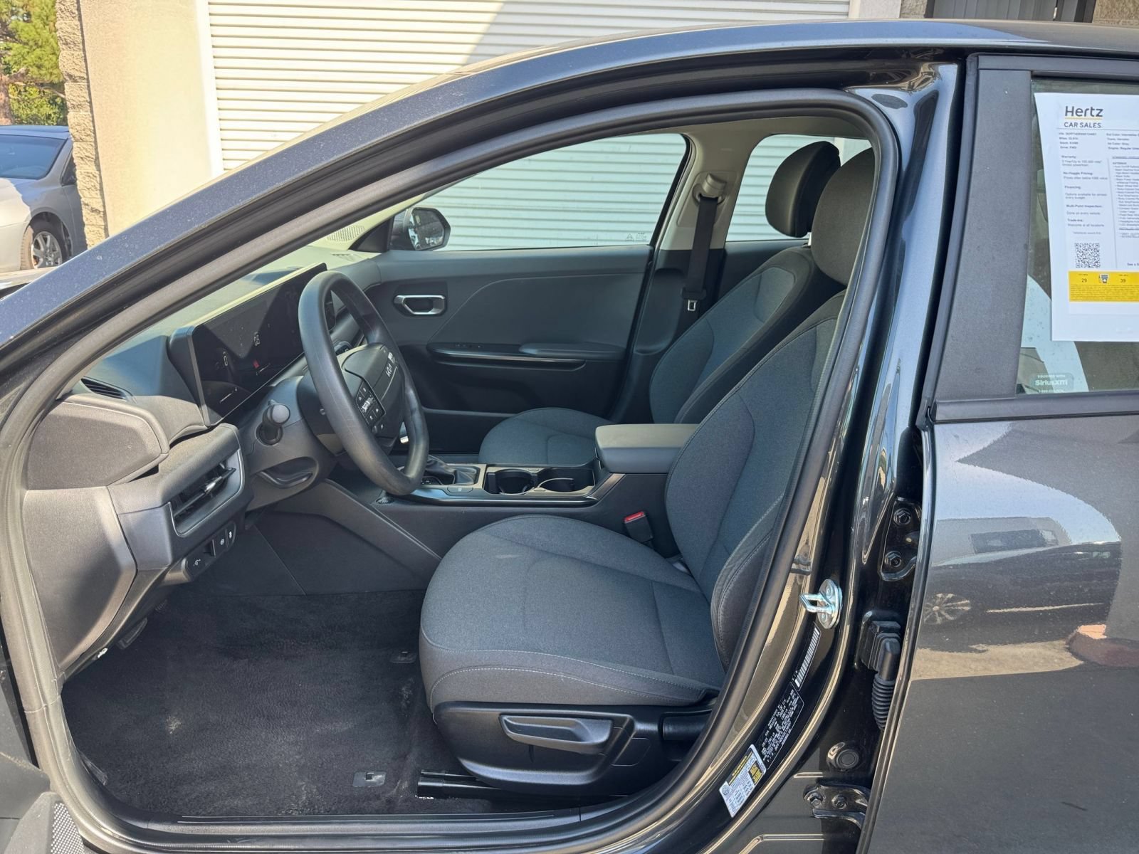 Used 2025 Kia K4 FWD image 26