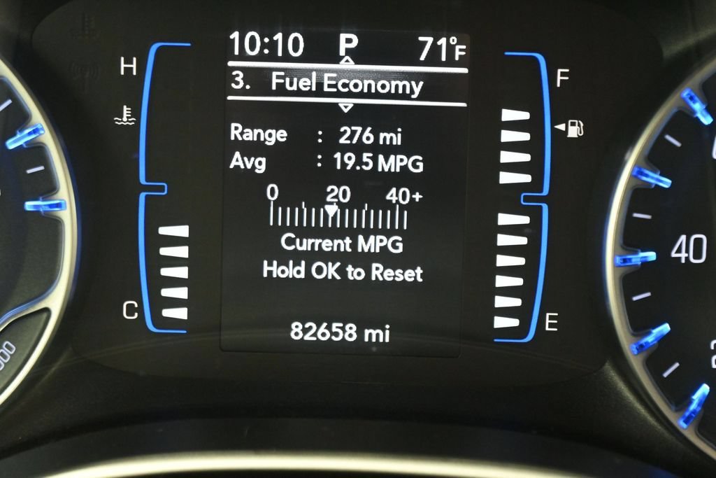 Used 2019 Chrysler Pacifica Touring-L FWD image 15