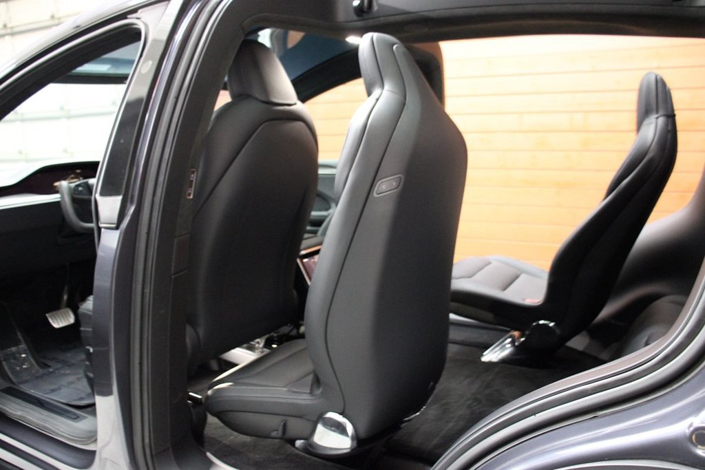 Used 2022 Tesla Model X Plaid AWD/4WD image 17