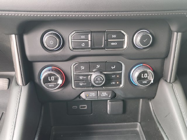 Used 2023 Chevrolet Tahoe LS RWD image 17