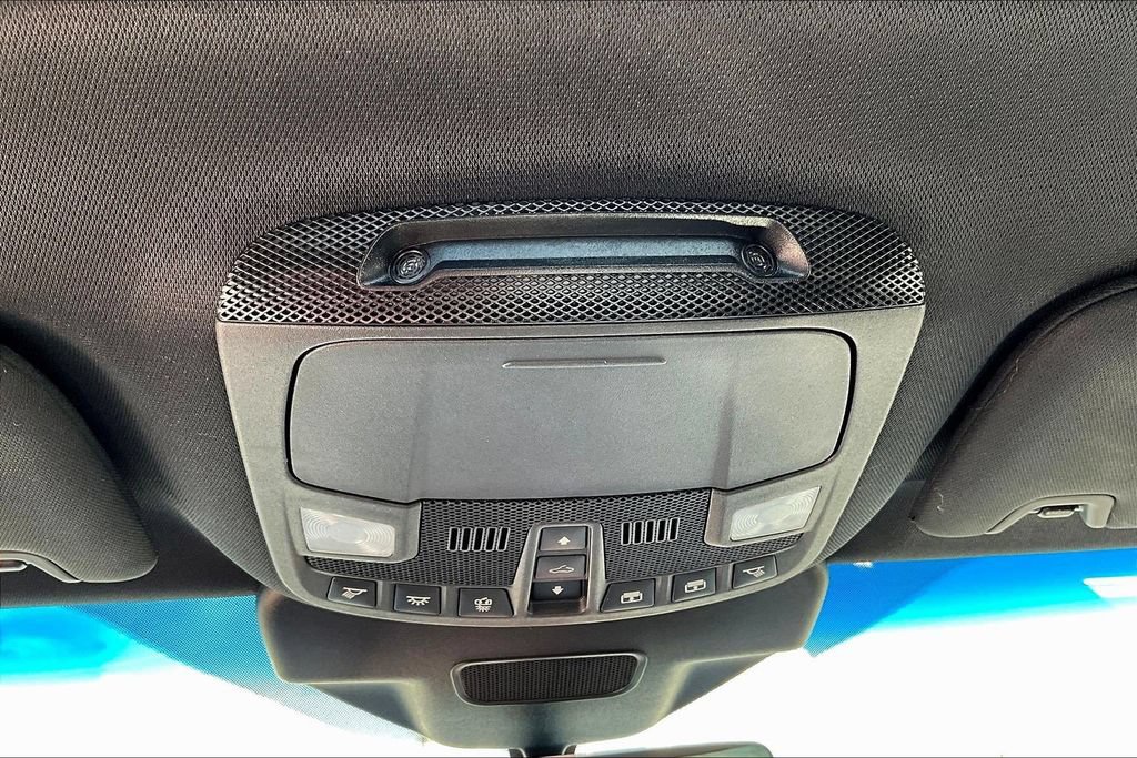 Used 2019 Lincoln Nautilus Reserve FWD image 17