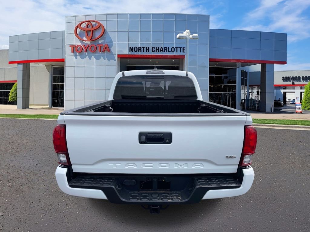 Used 2023 Toyota Tacoma SR5 w/ Technology Package image 9