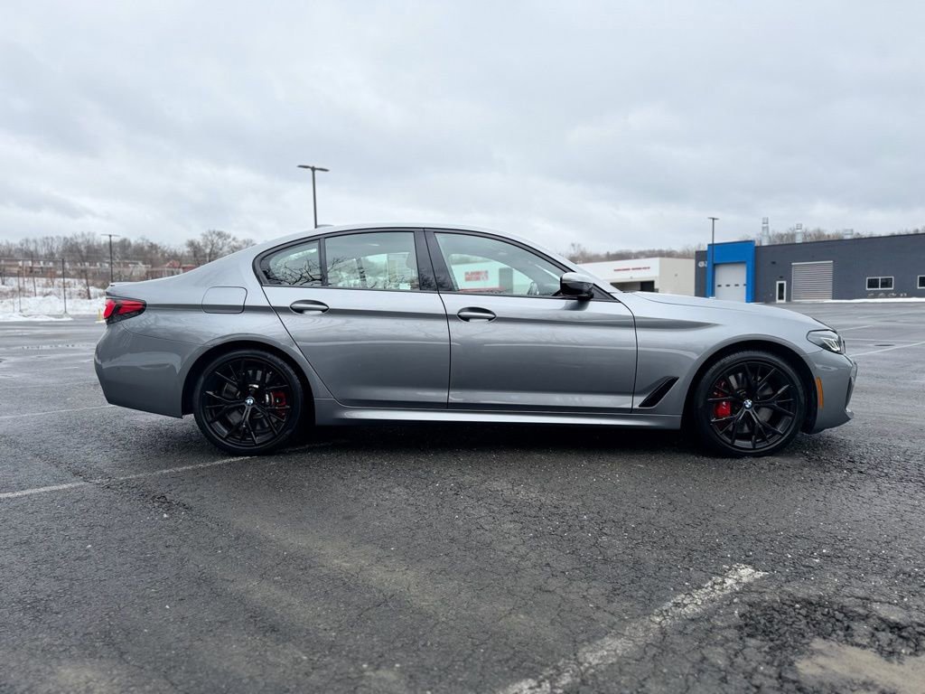 Certified 2023 BMW 540i xDrive w/ M Sport Package image 9