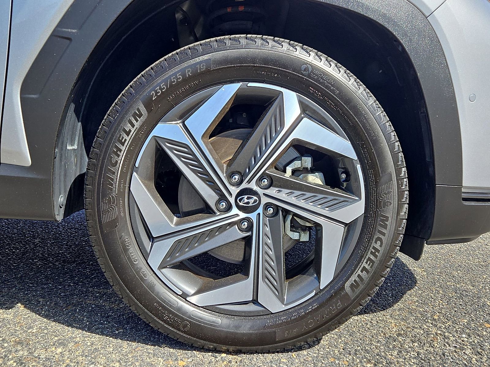 Certified 2023 Hyundai Tucson Limited AWD/4WD image 33