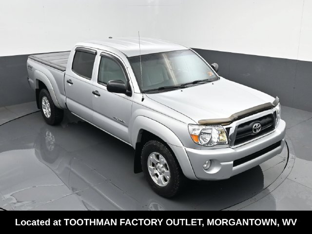 Used 2011 Toyota Tacoma 4x4 Double Cab w/ SR5 Pkg #2 image 16