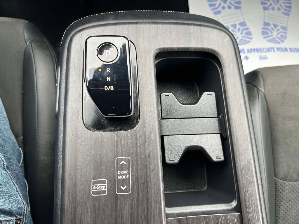 Used 2024 Nissan Ariya FWD image 32