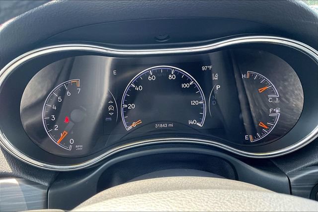 Used 2021 Jeep Grand Cherokee Laredo X AWD/4WD image 22