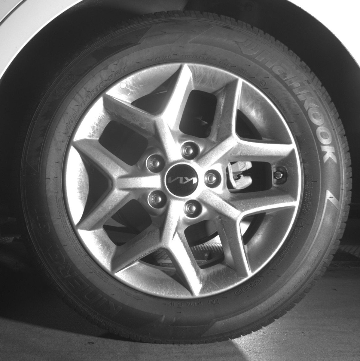 Used 2025 Kia Soul LX w/ LX Technology Package FWD image 14