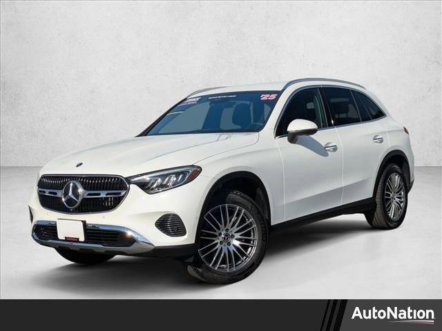 Used 2025 Mercedes-Benz GLC 300 image 1