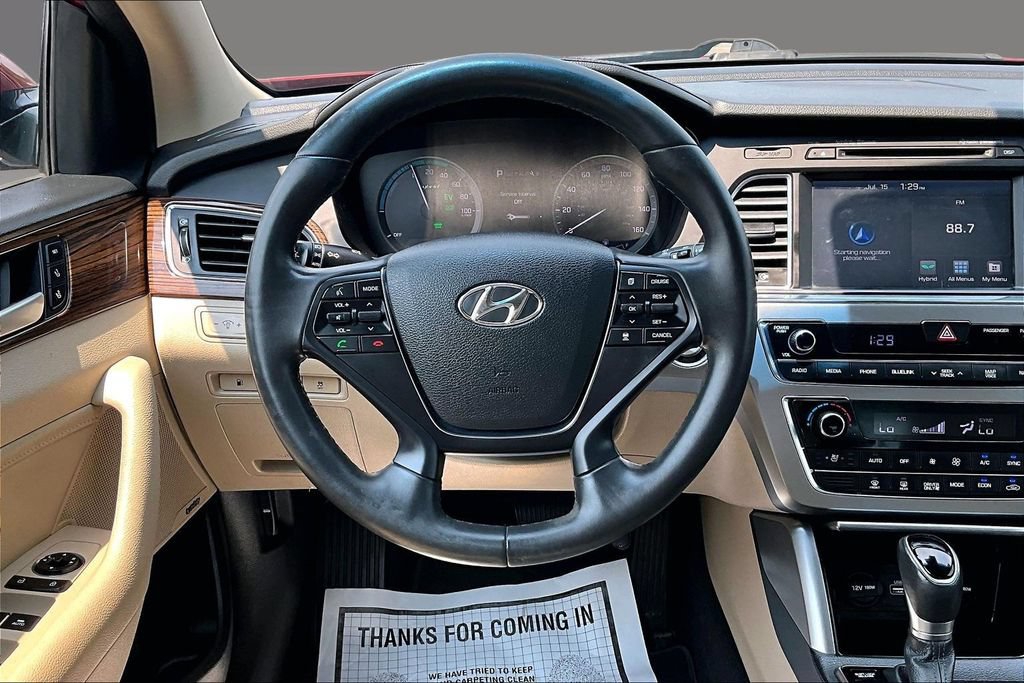 Used 2017 Hyundai Sonata Limited w/ Ultimate Package 02 FWD image 2
