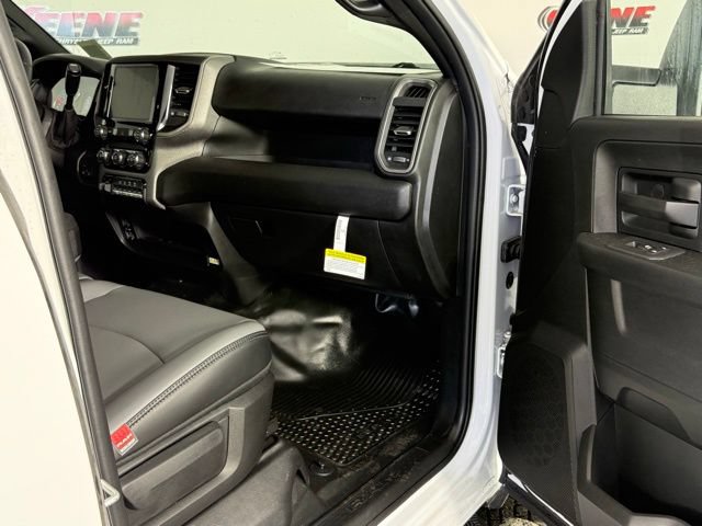 New 2026 RAM 2500 Tradesman w/ Chrome Appearance Group AWD/4WD image 28
