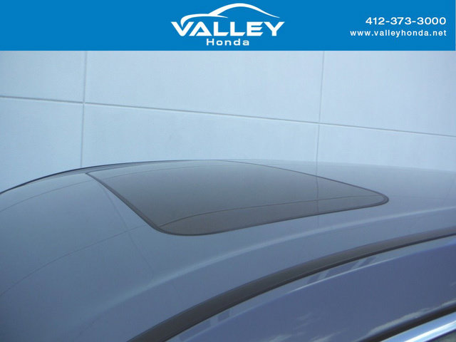 Used 2025 Honda CR-V EX image 3