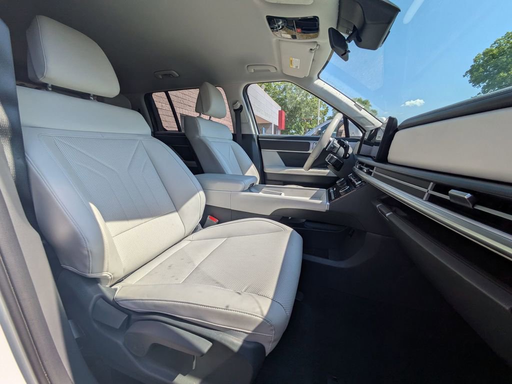 Used 2025 Hyundai Santa Fe SEL AWD/4WD image 30