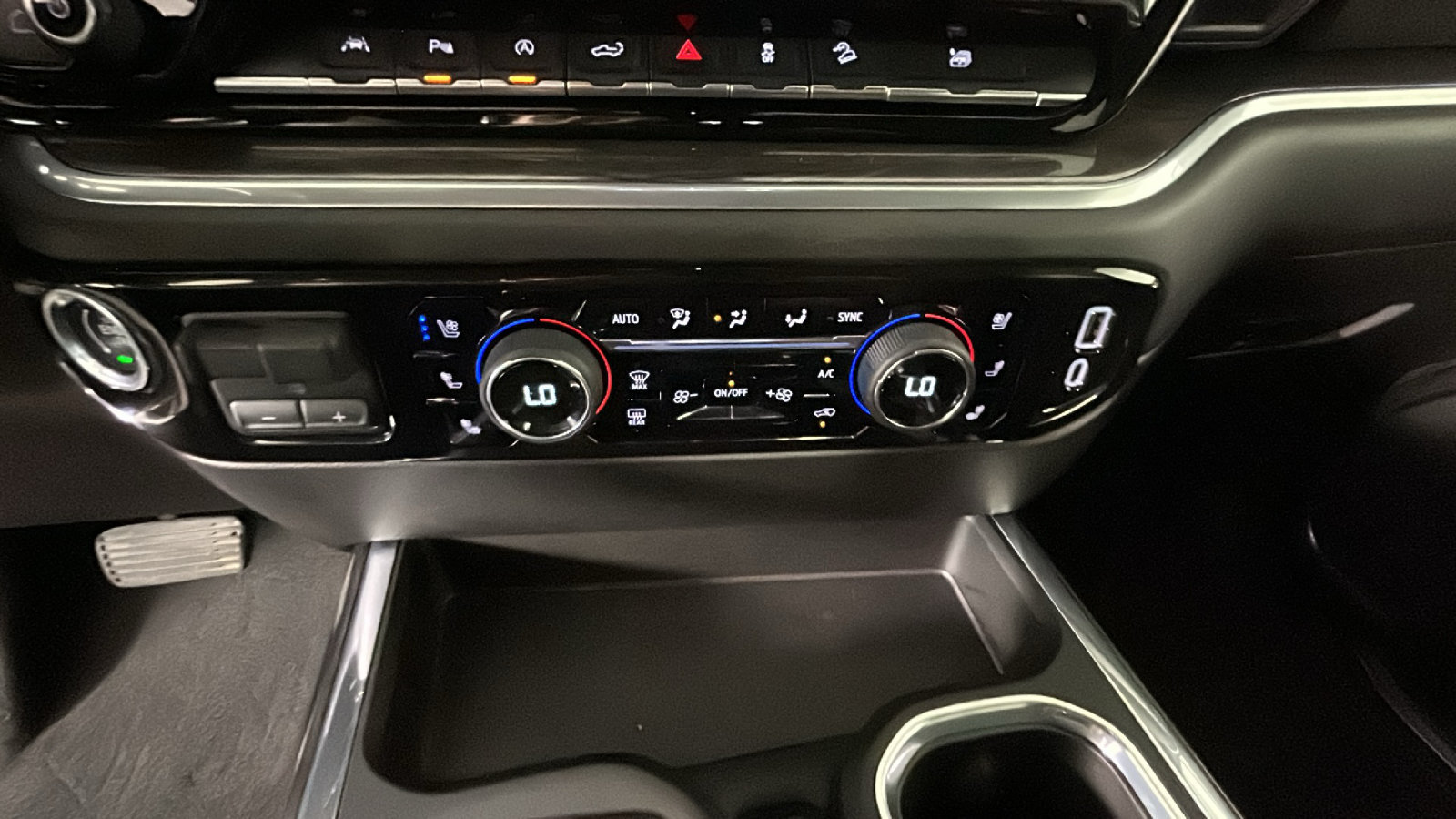 New 2026 Chevrolet Silverado 1500 LTZ AWD/4WD image 25