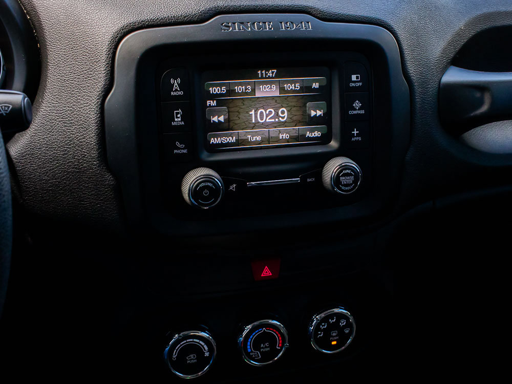 Used 2017 Jeep Renegade Sport w/ Power & Air Group image 20