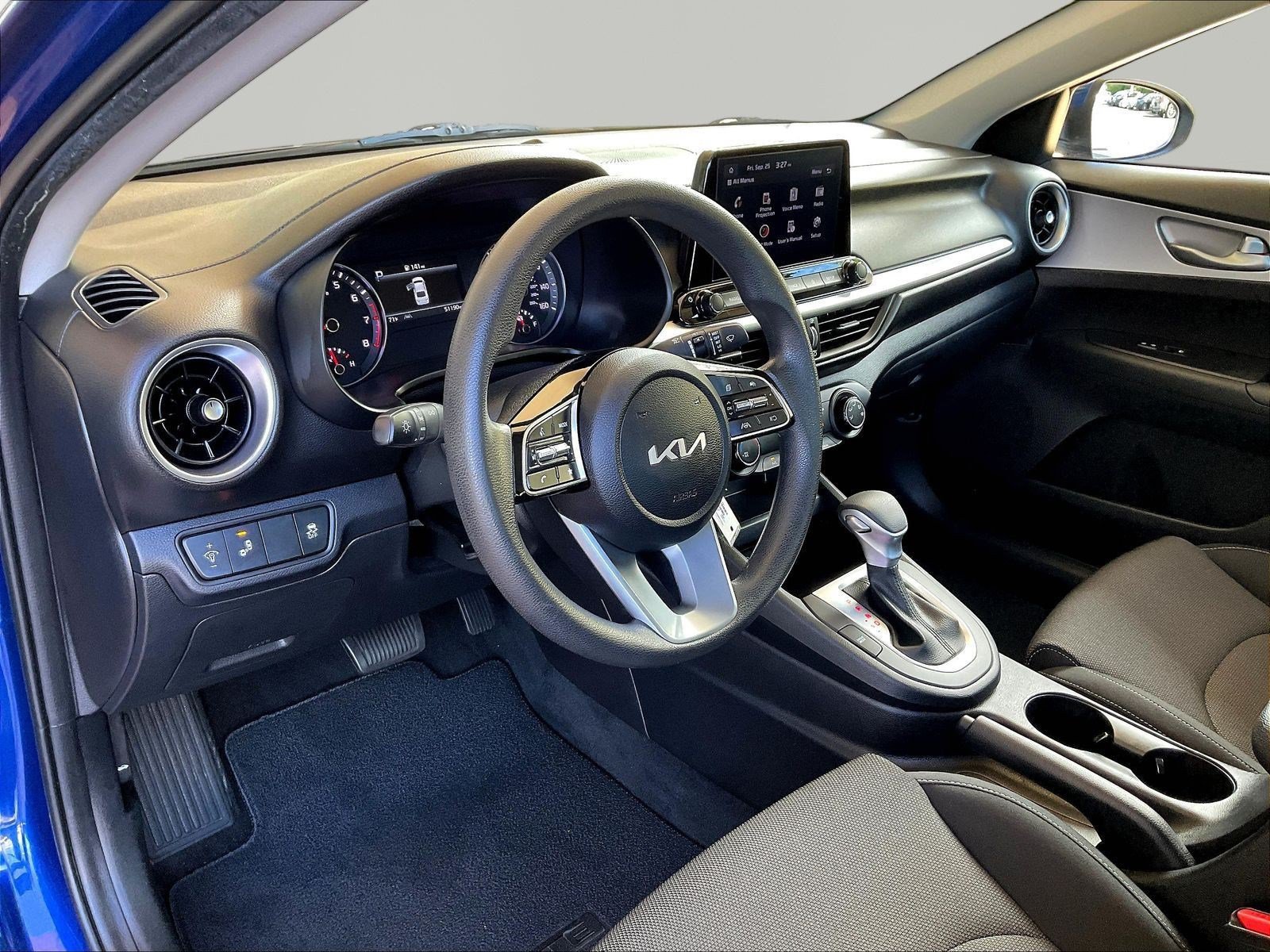 Used 2023 Kia Forte LXS w/ LXS Technology Package FWD image 15