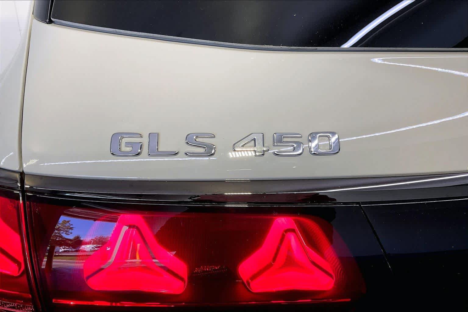 New 2027 Mercedes-Benz GLS 450 4MATIC image 6